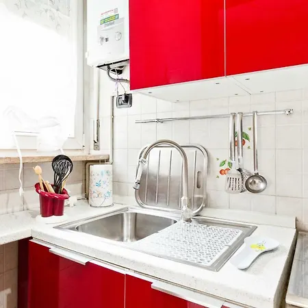 아파트 Guesthost - San Siro Stadium Garden Flat *