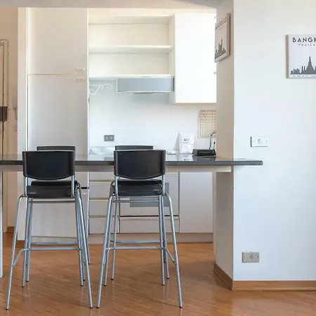 Urban District Navigli Gulli 1br Apartment