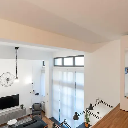 公寓 Urban District Isola Lancetti Loft 1br