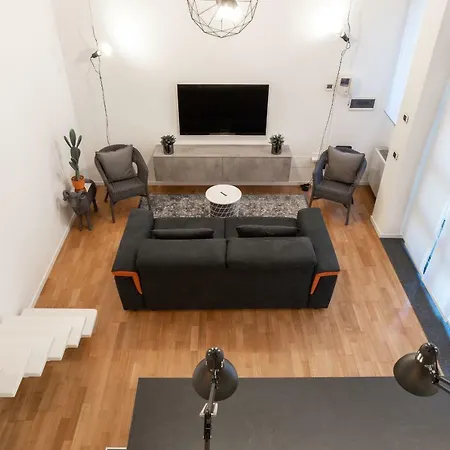 Urban District Isola Lancetti Loft 1br 公寓