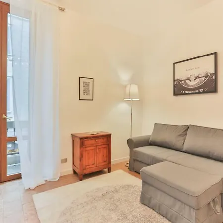 Delicious Navigli Apartment *