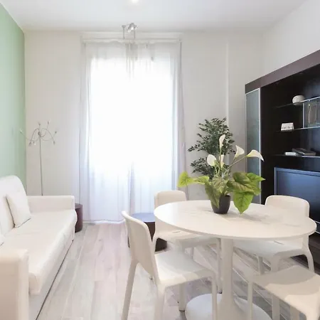 Italianway - Merlo 3 * Milan
