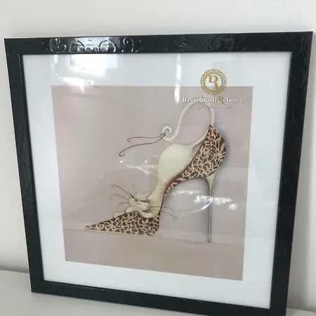 Rebecca's In Fashion District Apartment Milan