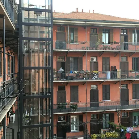 La Corte Centrale * Milan