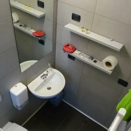 Hostel Aig Di
