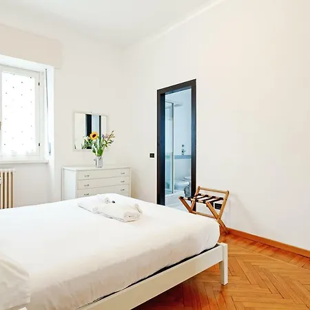 Appartement S. Maria Valle Roomy Flat Milan