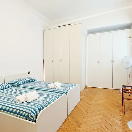 S. Maria Valle Roomy Flat