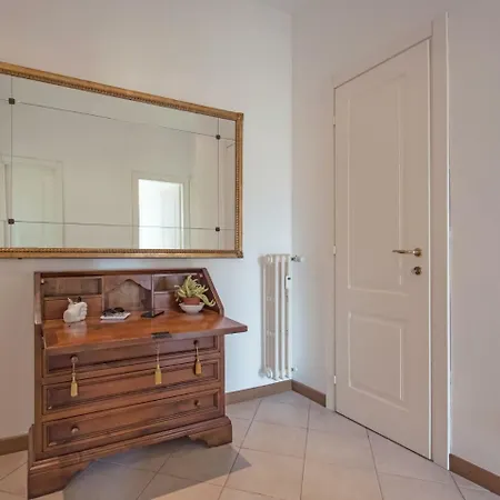 Locazione Turistica Xxv Aprile Apartment 公寓 *