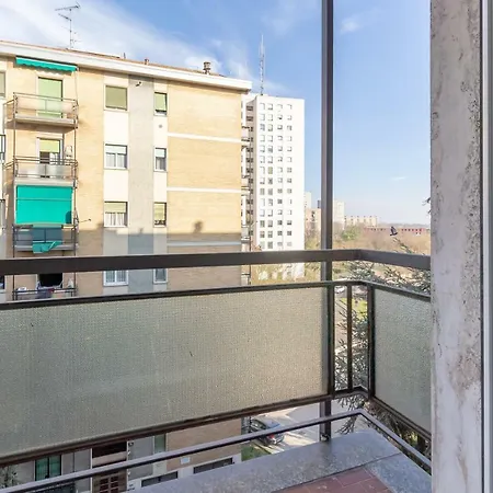 Alessia's Flat- M3 Corvetto Apartament Mediolan