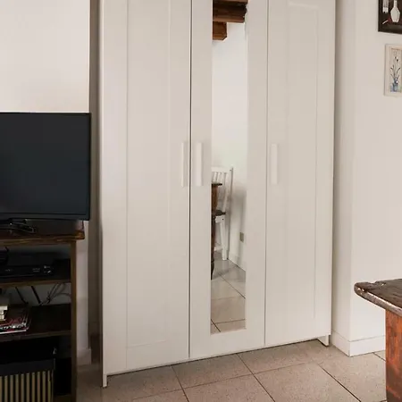 Italianway-mortara Apartamento Milão