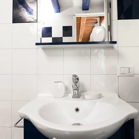 Italianway-mortara Apartamento Milão