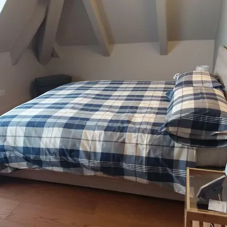 Apartment Bright And Spacious Top Foor Flat Milan