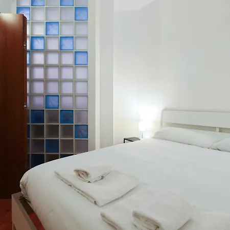 Bertelli Flat Apartment Milan
