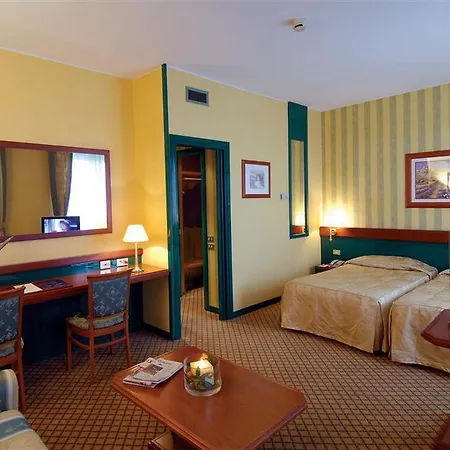 Atahotel Quark 4* Milán