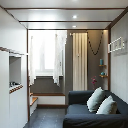Easy Apartment *