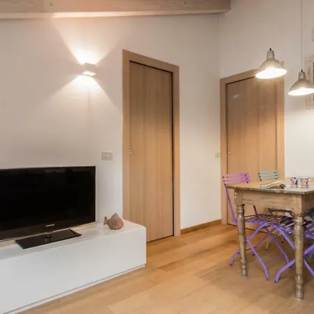 Italianway Easy - Savona 108 Milán