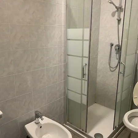 Lucania Hotel *