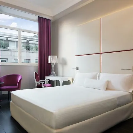 Hotell Sina De La 4*