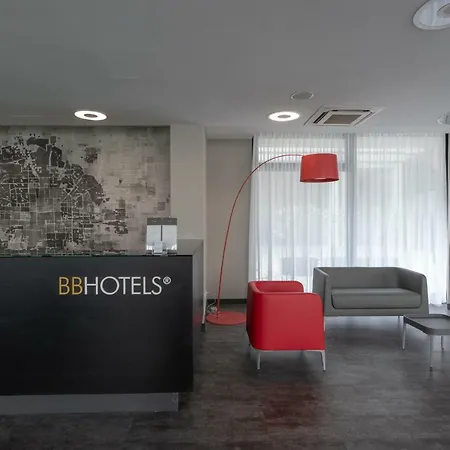 Bb Smarthotel Milano Linate Hotel 3*