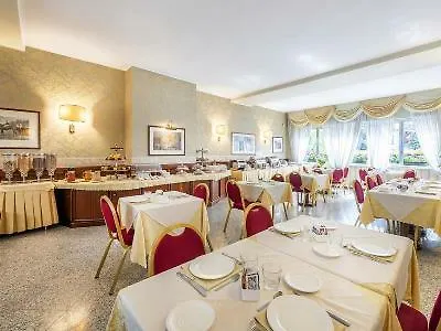 Ascot Отель