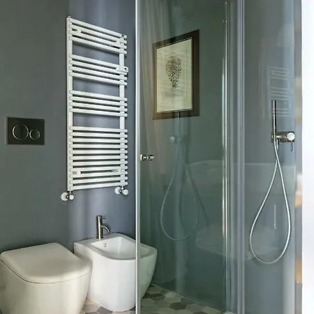 Via Francesco Guicciardini By Onefinestay Mailand