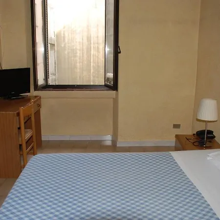 Hotel Verona Milan