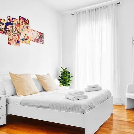 Διαμέρισμα Exclusive 3 Bedrooms Near Duomo Μιλάνο