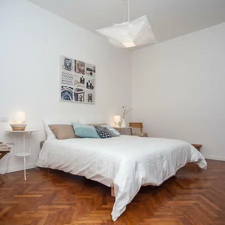 Apartament The Rent - Porta Romana Apartament
