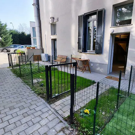 Apartment The Flower House Milan