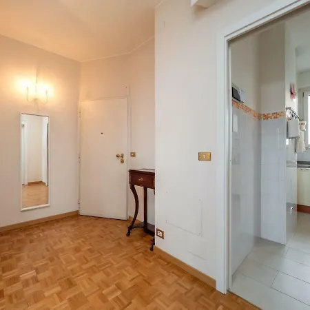 The Best Rent - Spacious With View アパート