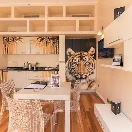Hemeras Boutique Homes - Design Near Duomo Cathedral Apartment Milan