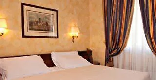 Atahotel De Angeli מלון