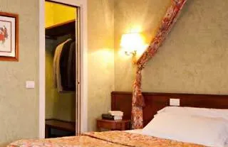 Atahotel De Angeli 4*