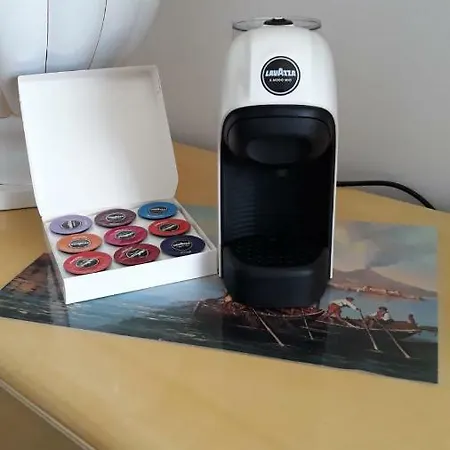 In Milano, Close To Undergrond M3 Appartement