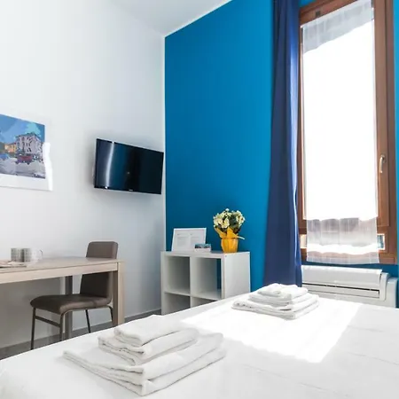 Italianway Easy - Napo Torriani 22 B * Milan