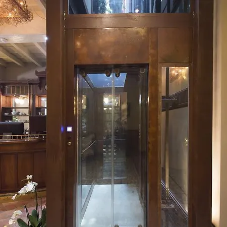 Szálloda Santa Marta 4*
