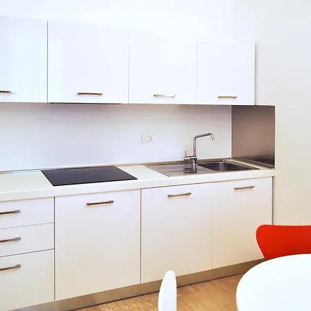 博科尼bb酒店公寓 4*