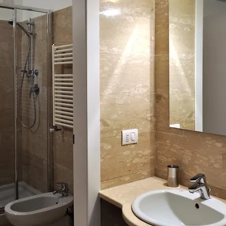 博科尼bb酒店公寓 4*