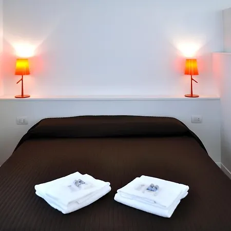 博科尼bb酒店公寓 4*