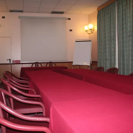 Albert Hotel Hotel