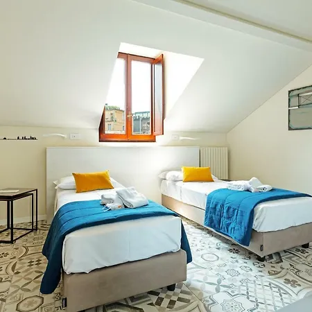 Renovated Penthouse Duomo & Via Torino *