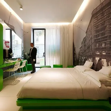 Townhouse 33 Boutique 4*