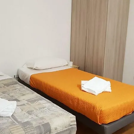 Red Line Division 밀라노