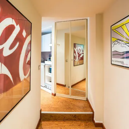 Stellar 70 Style Studio With Terrace-heart Of