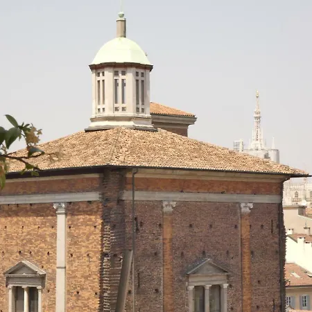 Heart Porta Romana شقة