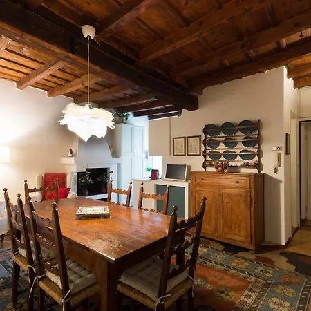 Ticinese 59 Apartament