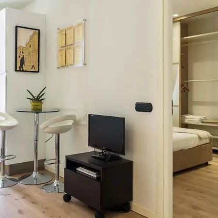 Homeathotel Brera Mercato Milan