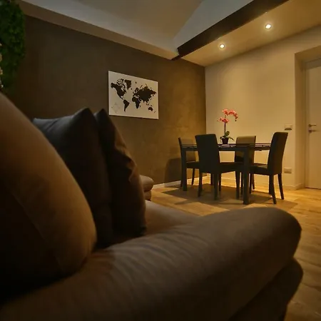 Garibaldi Fifty Attic Near Duomo Mediolan