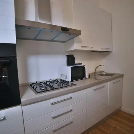 Apartment Garibaldi Fifty Attic Near Duomo *