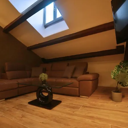 Moscova Attic Near Duomo Milan